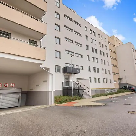 Apartment Ah Galvaniho Free Parking